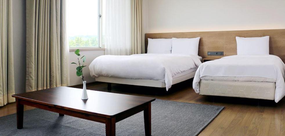 Bloom Hotel Jeju Esterno foto