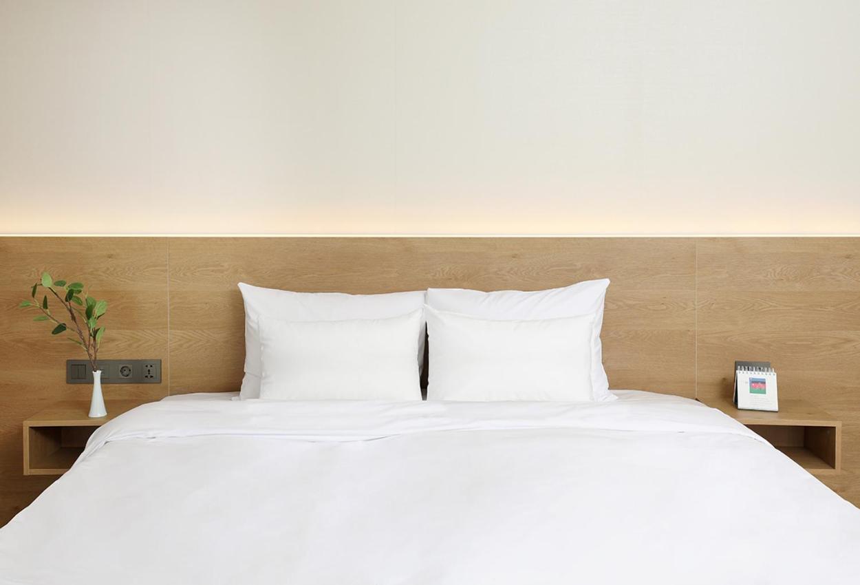 Bloom Hotel Jeju Esterno foto