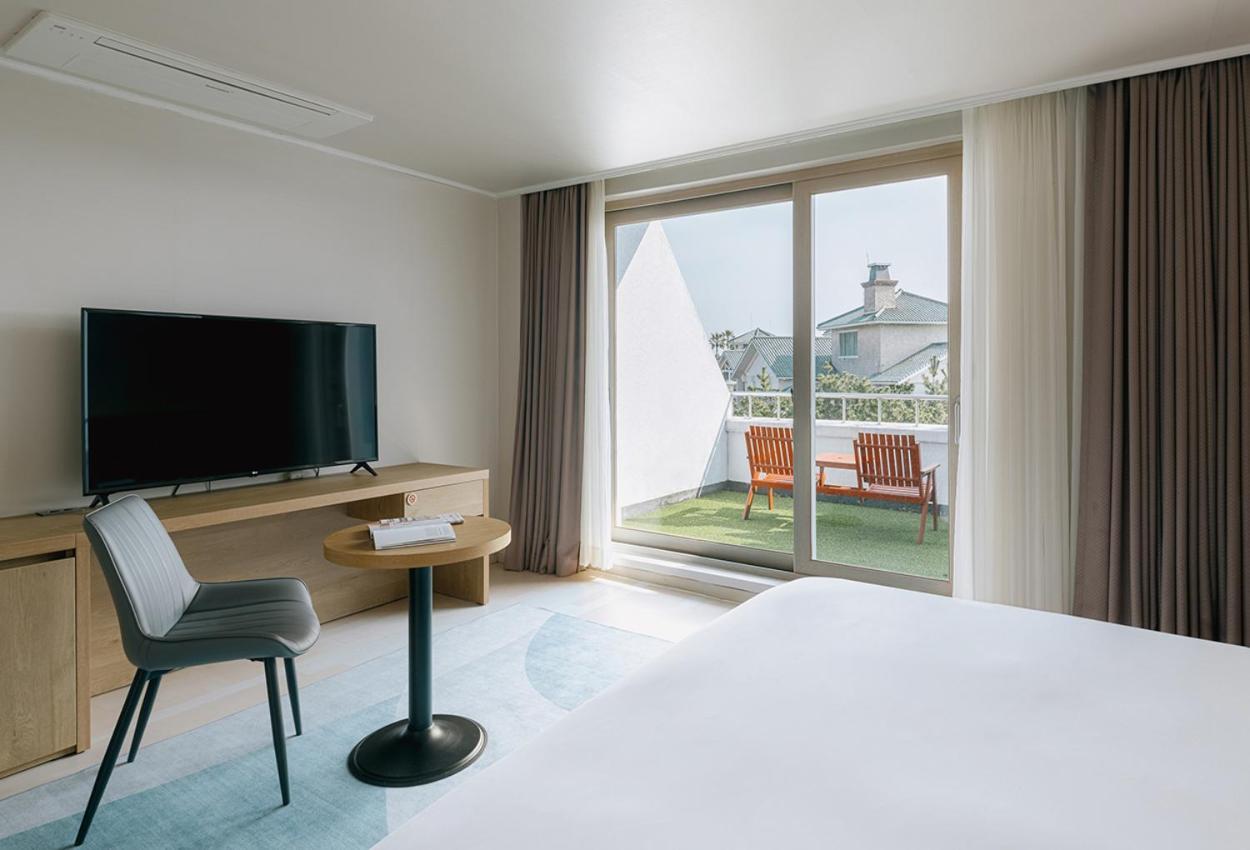Bloom Hotel Jeju Esterno foto